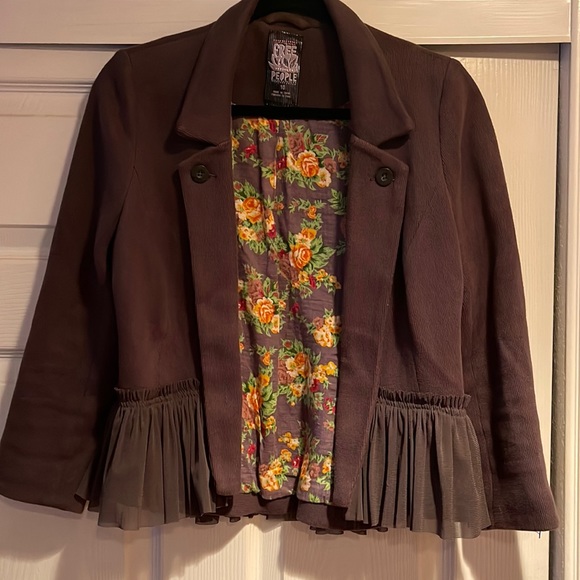 Free People Jackets & Blazers - Free People ruffled jacket. So cute. Size 10.